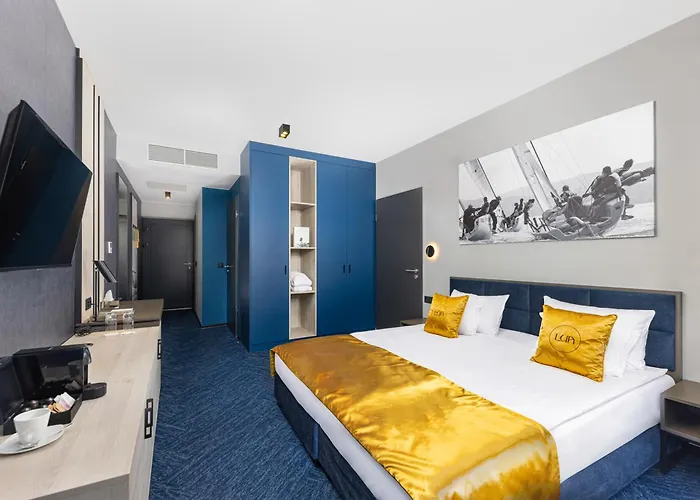 Lua Boutique Roomz- Adults Only